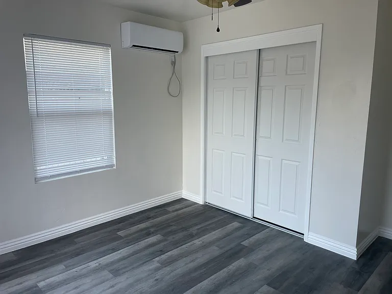 721 Wilson Ave — Photo 18
