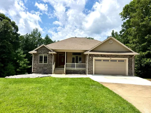 117 Ludlow Ln, Daniels, WV 25832