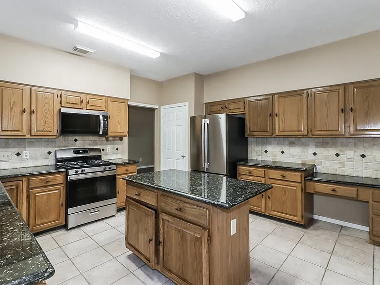 11423 Willow Field Dr — Photo 9