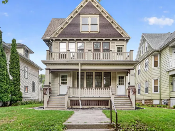 2951-2953 N Farwell AVENUE, Milwaukee, WI 53211
