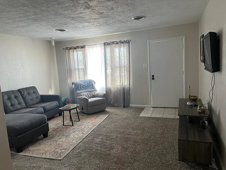 1462 Country Club Rd — Photo 8