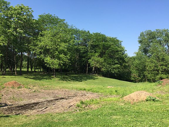 2nd image of 9805 NW Beaver Dr