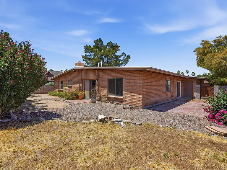 2920 N La Chiquita Ave — Photo 34