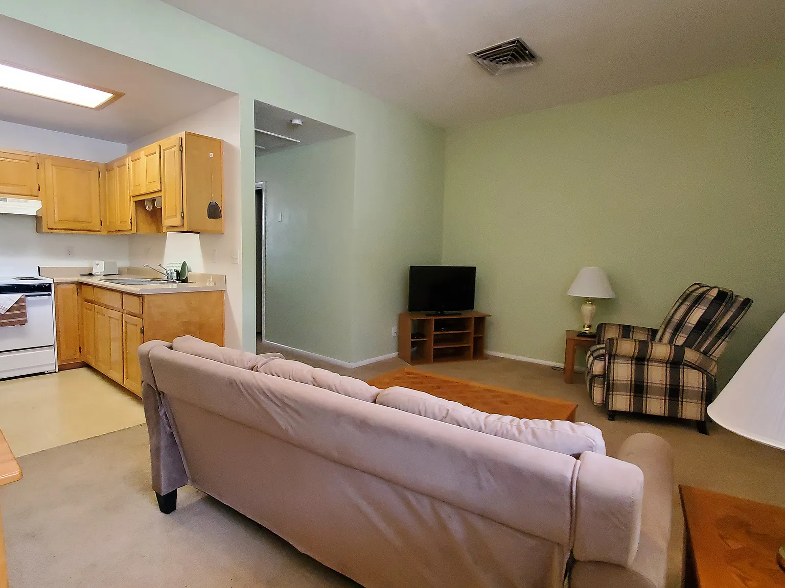 1 bed, 500 sqft, $950 — Photo 2