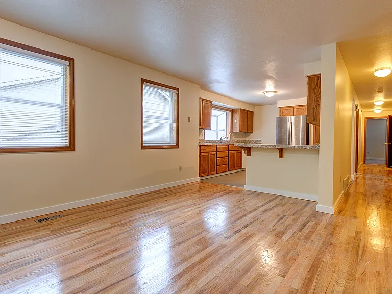 2118 NE 54th St — Photo 3