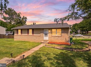 940 Hammonds Ln, Baltimore, MD 21225