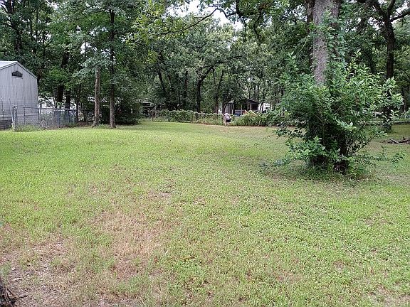4th image of 129 Twelve Oaks Cir