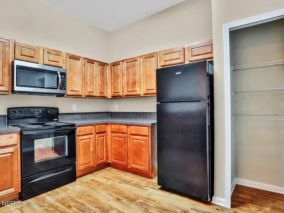 1st image of 5201 Playpen Dr Unit 1