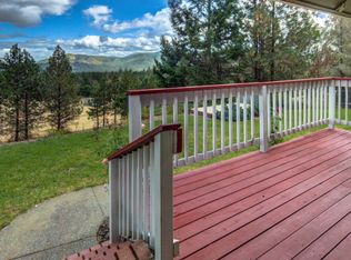 700 Dreamhill Dr, Williams, OR 97544
