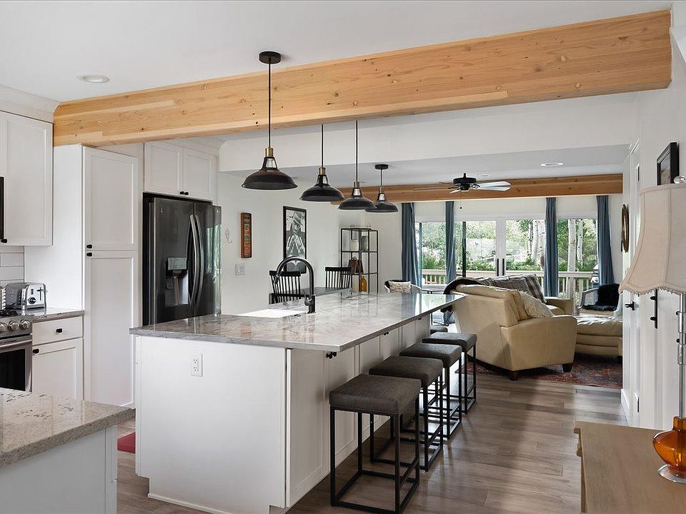 1st image of 6 Wilson Ct #6