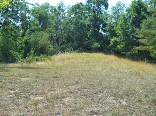 6 Amy Anna Dr, Moundsville, WV 26041