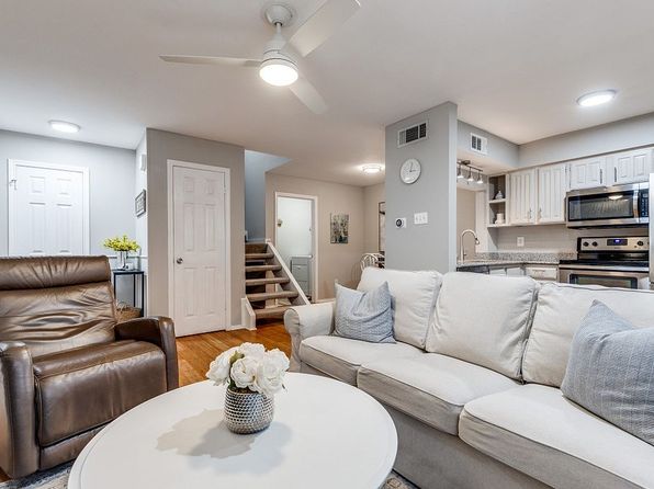 5200 Martel Ave APT 31C