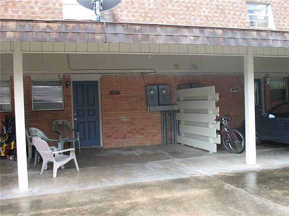 5th image of 808 W Lawson St APT 6