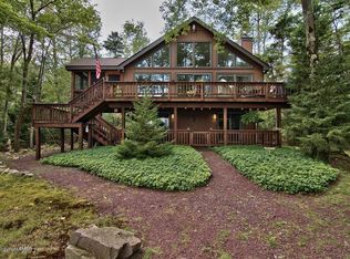 5296 Woodland Ave, Pocono Pines, PA