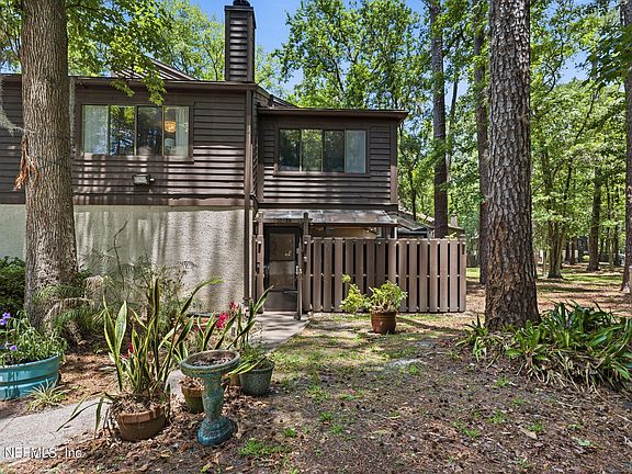 2nd image of 10439 BIGTREE Circle W