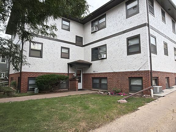 3rd image of 605 S Phillips Ave APT 3