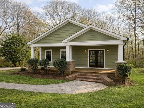 380 Creekside Dr, Arnoldsville, GA 30619