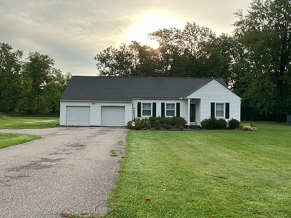 5th image of 3653 Brainard Rd