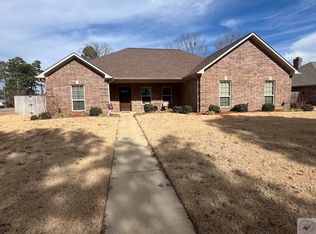 1 Briarwood Cir, Texarkana, TX 75503