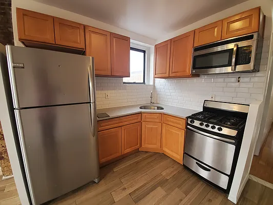 Rented by Ideal Properties Group | media 7