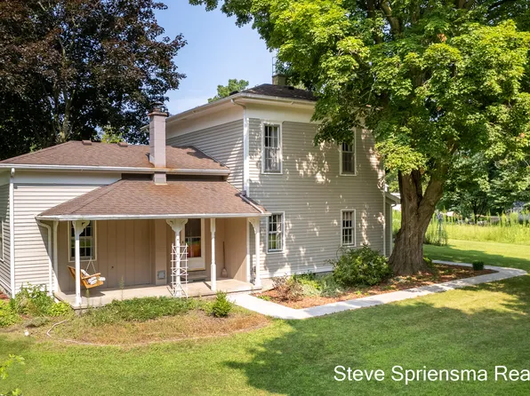 13713 S Church St, Coopersville, MI 49404