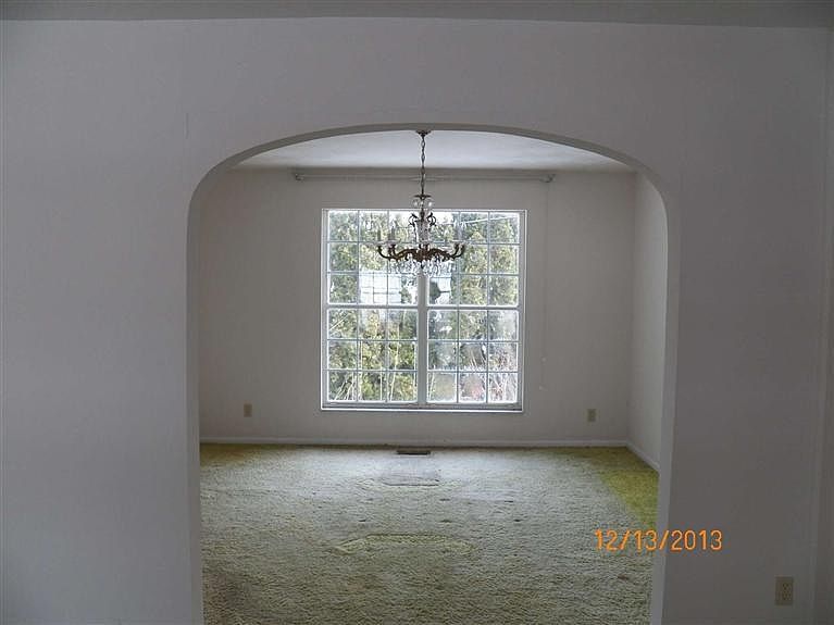 2nd image of 867 Hamlet Dr