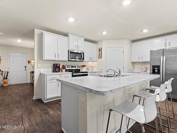 5th image of 3304 LAWTON Place