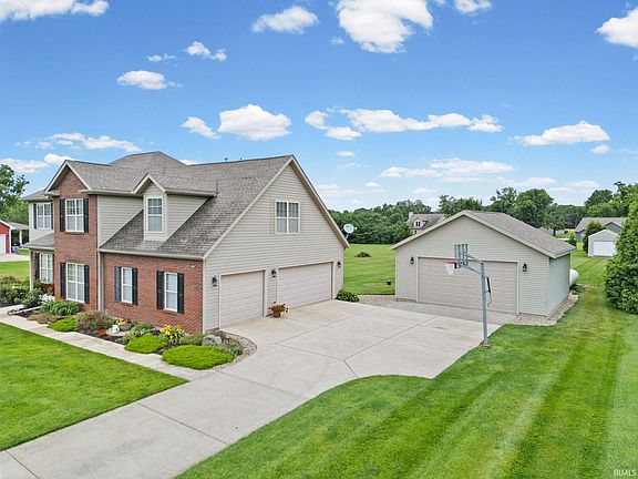 5th image of 10441 S Black Locust Ct
