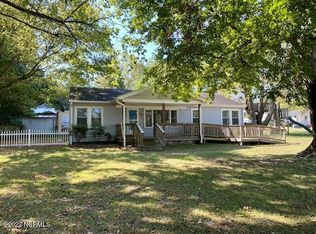 715 W Queen St, Edenton, NC 27932