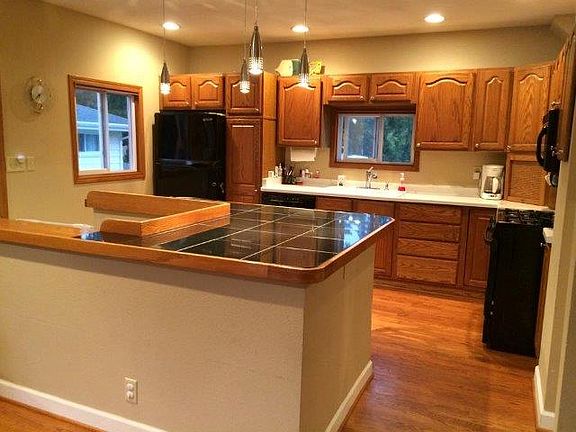 Granite Tile Snack Bar