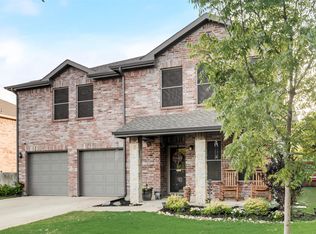 905 John Kennedy Dr, Saginaw, TX 76179