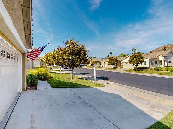 4th image of 28037 Oakhaven Ln