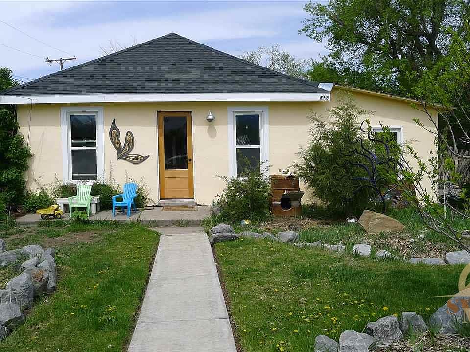 1st image of 613 E Geyser St