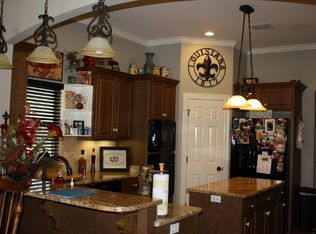 243 Clearview Ln, Benton, LA 71006