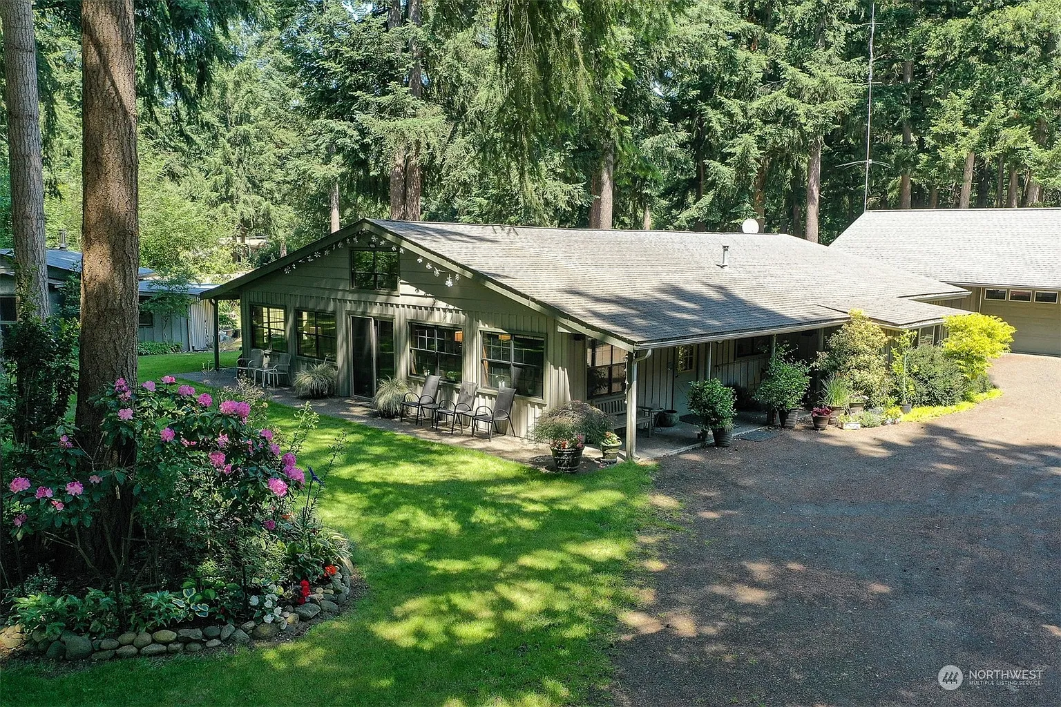 15246 Leona Drive SE photo 1