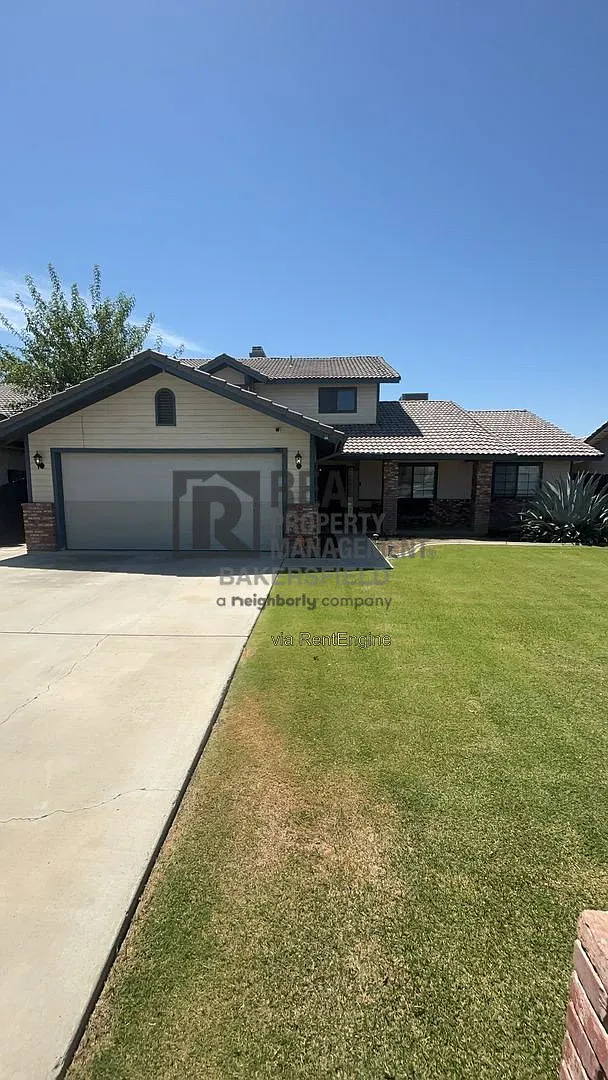 4 bed, 2.0 bath, 1977 sqft, $2,500 — Photo 1