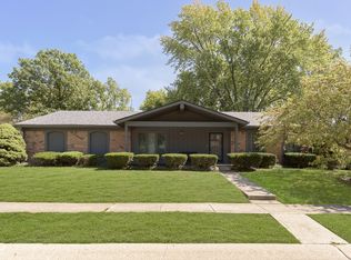 425 Thornberry Dr, Carmel, IN 46032
