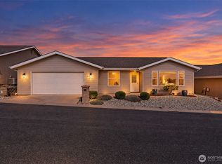 1838 Heritage Dr, Wenatchee, WA 98801