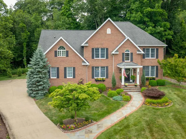 4500 Laurel Ridge Dr, Morgantown, WV 26508