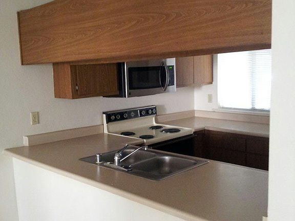 5th image of 1801 Ellis Lake Dr APT 151