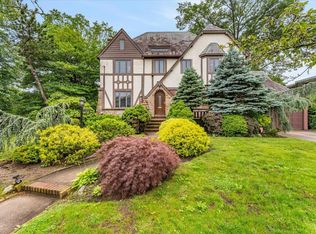 369 Longacre Ave, Woodmere, NY 11598