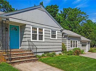 34 Child St, Portsmouth, RI 02871