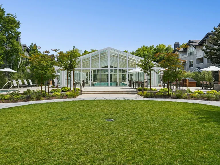 The Presidio Apartments — Photo 17