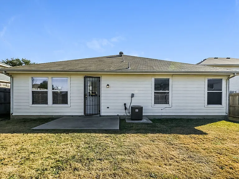 8413 Canvasback Ln — Photo 19