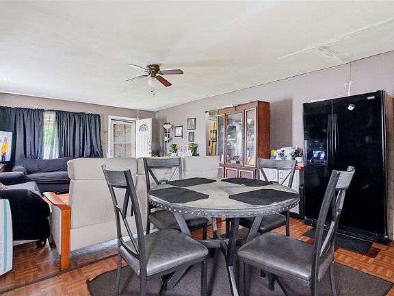 5th image of 7952 Bonaire St