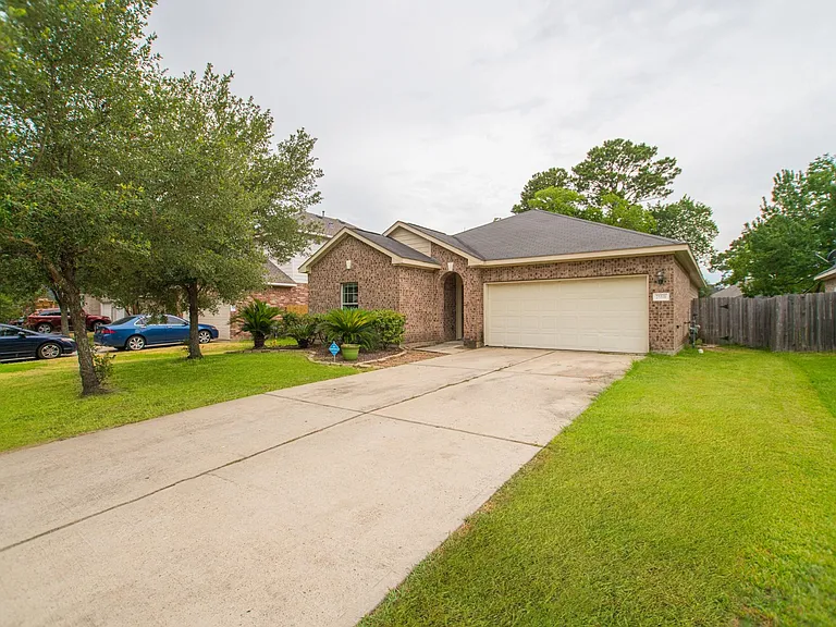 25531 Forest Springs Lake — Photo 3