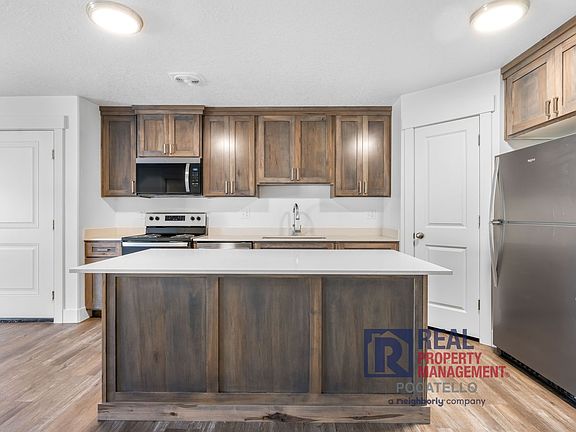 4th image of 110 W Siphon Rd #6