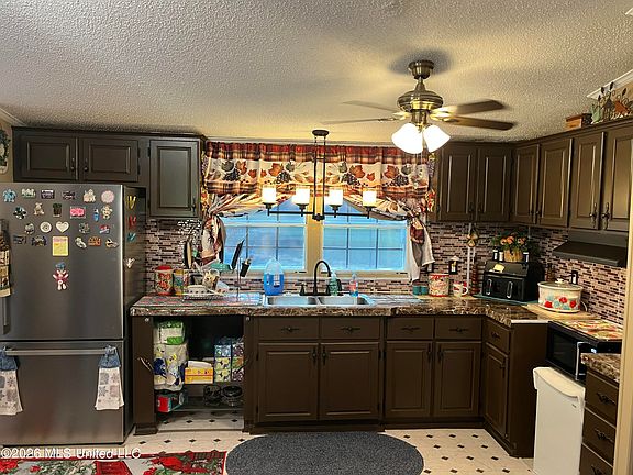 5th image of 3231 Mallalieu Dr SE