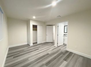 3021 Raymond Ave, Los Angeles, CA 90007