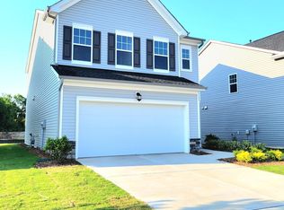 1120 Matterhorn Dr, Fuquay Varina, NC 27526